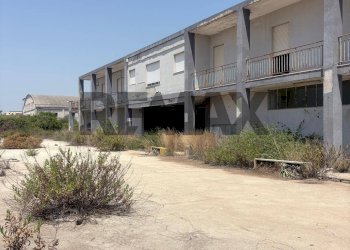 Edificio all\'aperto - Capannone STRADA STATALE 114
48, Siracusa - foto 4