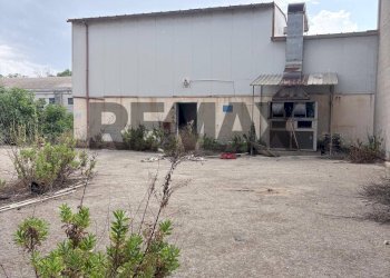 Casa all\'aperto - Capannone STRADA STATALE 114
48, Siracusa - foto 5