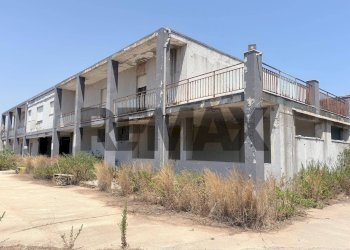 Edificio all\'aperto - Capannone STRADA STATALE 114
48, Siracusa - foto 25