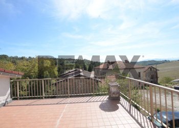 Terrazza - Apartment Borgata Barbei
 
4, Camerana - photo 1