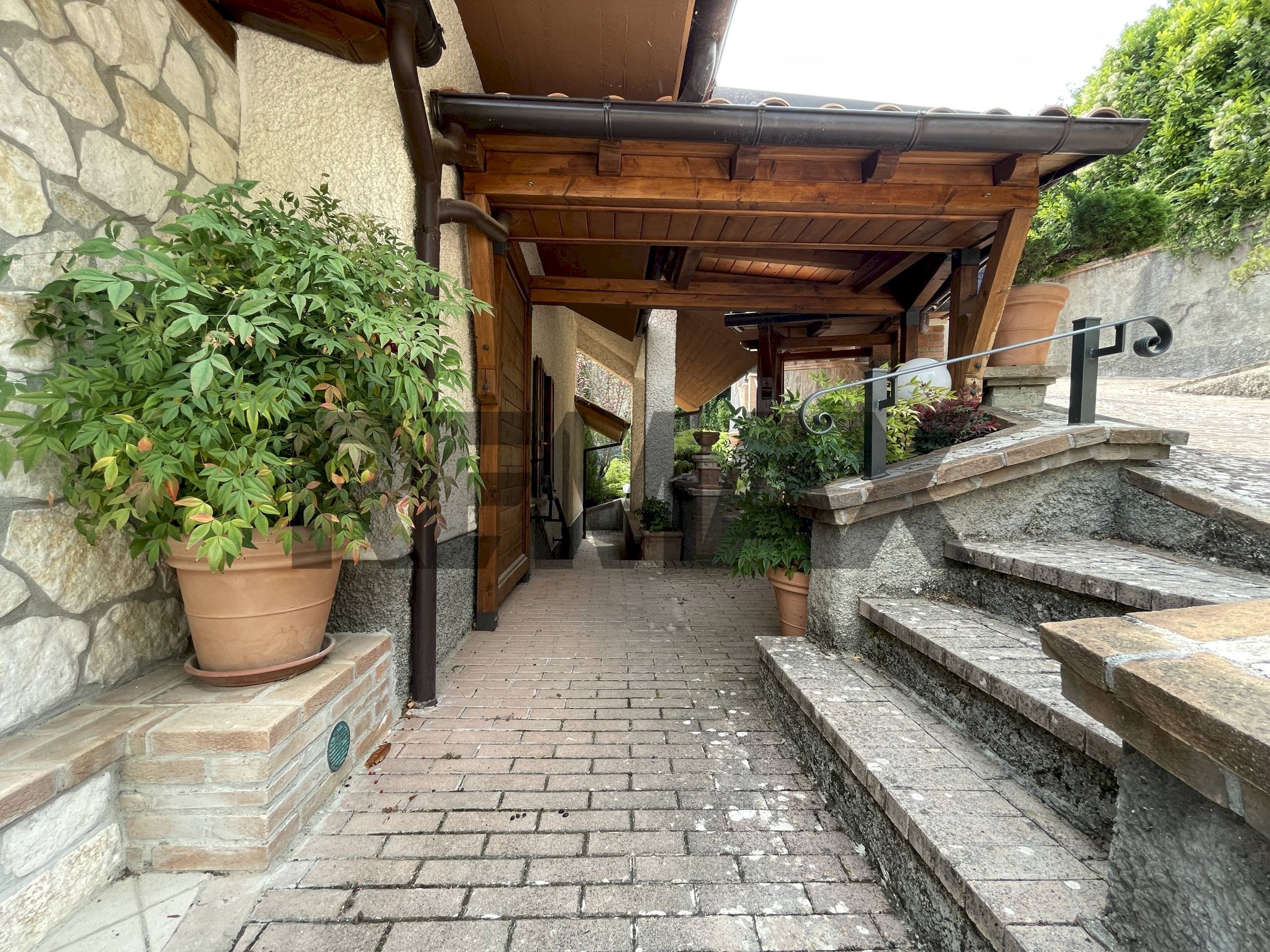 Terrazza - Villa Via Castello
4, Scoppito - photo 3