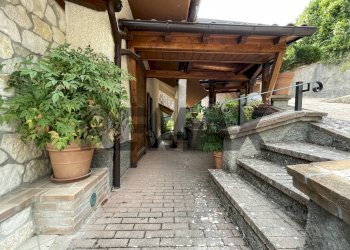 Terrazza - Villa Via Castello
 
4, Scoppito - photo 3
