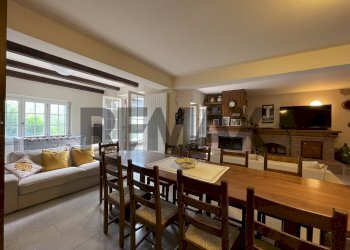 Sala da pranzo - Villa Via Castello
 
4, Scoppito - photo 43