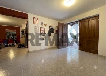 Hall / corridoio - Villa Via Castello
 
4, Scoppito - photo 51
