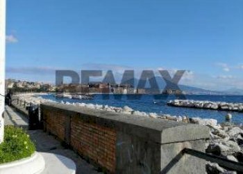 Vista dell\'acqua - Commercial Activity Via Caracciolo
100, Napoli - photo 9