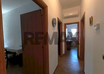 Hall / corridoio - Three-room apartment VIA SAN ROCCO
134, Giuliano Teatino - photo 11