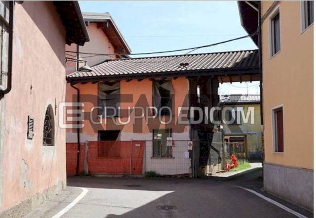 Edificio all\'aperto - Rustico via Bono
25, Vaprio d'Agogna - foto 3