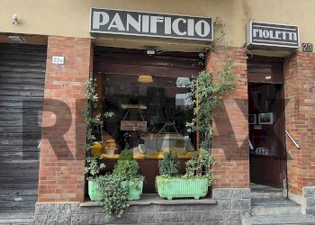 Edificio all\'aperto - Negozio san pietro in verzolo
23, Pavia - foto 1