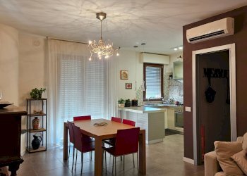 Foto 1 - Trilocale Via Ungaretti
 
9, Colli al Metauro - foto 1