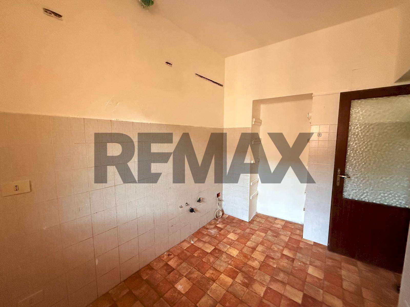 Stanza vuota - Appartamento Via Umberto I Bagni di Lucca
snc, Bagni di Lucca - foto 3