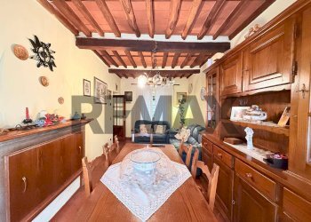 Sala da pranzo - Casa semi indipendente via della fontana
 
6, Coreglia Antelminelli - foto 8