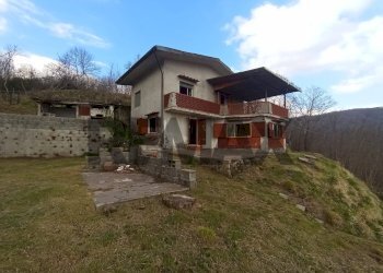 Casa all\'aperto - Independent house VIA DELLA TORRE
 
5, Villa Basilica - photo 1