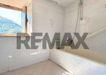 Bagno - Casa semi indipendente VIA UNITA' D'ITALIA
 
SC, Bagni di Lucca - foto 17
