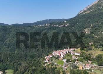 Vista delle montagne - Casa indipendente PALLEGGIO VIA SANTA LUCIA
 
4, Bagni di Lucca - foto 6