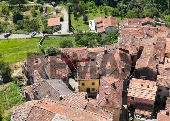 Casa all\'aperto - Casa indipendente PALLEGGIO VIA SANTA LUCIA
 
4, Bagni di Lucca - foto 9