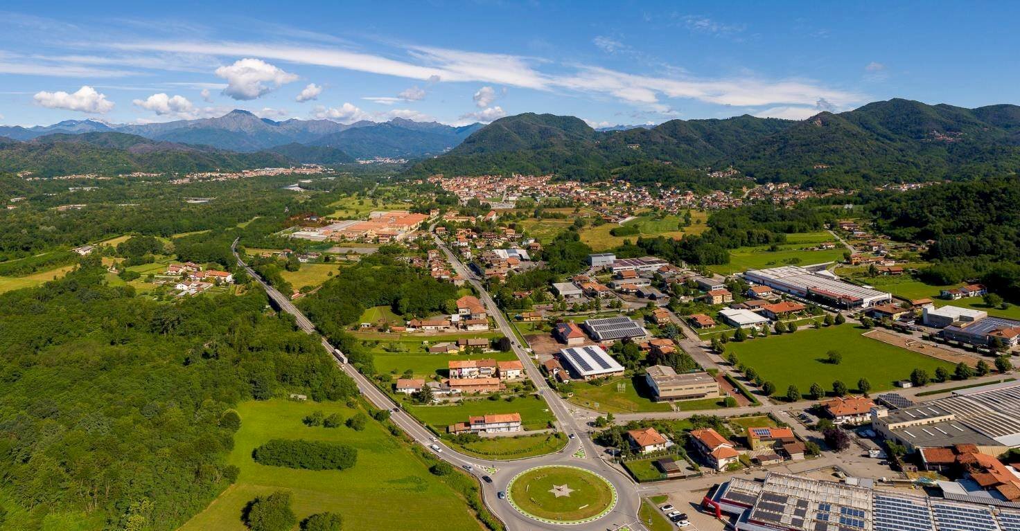 Vista delle montagne - Building land strada Vicinale dei Prati Maggiori
 
snc, Grignasco - photo 1