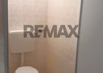 Bagno - Commercial Premises Strada Quingenti
 
44, Parma - photo 12