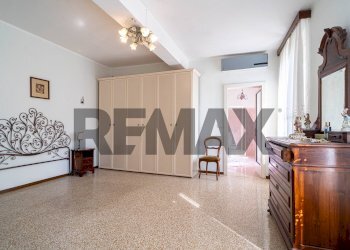 Camera / camera da letto - Apartment VIA BORGO COLONNE
 
30, Parma - photo 18