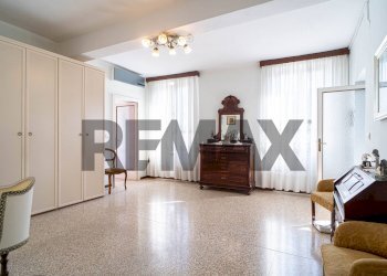 Camera / camera da letto - Apartment VIA BORGO COLONNE
 
30, Parma - photo 19