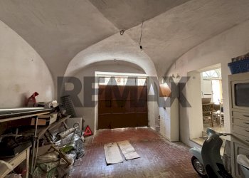 Hall / corridoio - Casa indipendente Corso Vittorio Emanuele Terzo
 
53, Pietradefusi - foto 3