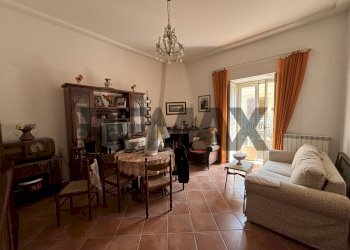 Sala da pranzo - Casa indipendente Corso Vittorio Emanuele Terzo
 
53, Pietradefusi - foto 17