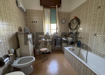 Bagno - Casa indipendente Corso Vittorio Emanuele Terzo
 
53, Pietradefusi - foto 21