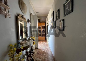 Hall / corridoio - Bilocale via Giuseppe Zanardelli
 
6, Arzano - foto 4