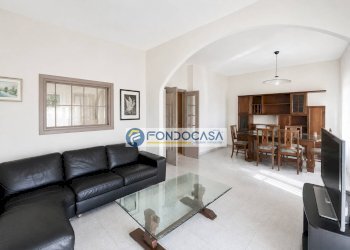 Soggiorno - Trilocale Via acquafiora, Carrara - foto 4