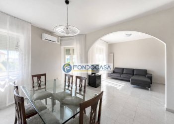 Soggiorno - Trilocale Via acquafiora, Carrara - foto 5
