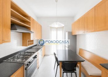 Cucina - Trilocale Via acquafiora, Carrara - foto 11
