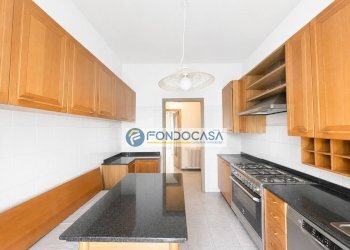 Cucina - Trilocale Via acquafiora, Carrara - foto 12