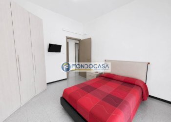 Camera matrimoniale - Trilocale Via acquafiora, Carrara - foto 15