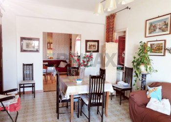 Sala da pranzo - Quadrilocale via dell'acquedotto romano
3, Formia - foto 23