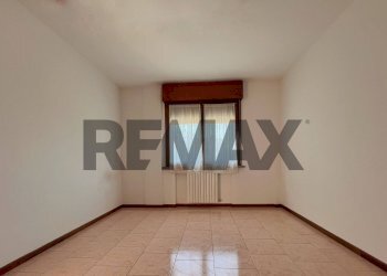Stanza vuota - Trilocale Via Del Chionso
42, Reggio nell'Emilia - foto 16