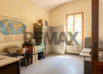 Ufficio - Villa Via Dante Alighieri
 
9, Castelnovo di Sotto - photo 22