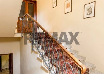 Scale - Villa Via Dante Alighieri
 
9, Castelnovo di Sotto - photo 26