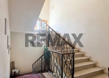 Scale - Villa Via Dante Alighieri
 
9, Castelnovo di Sotto - photo 40