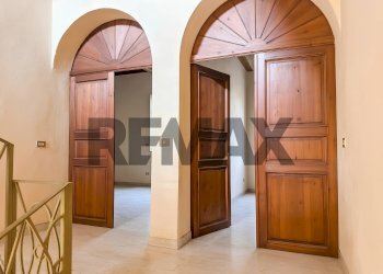 Hall / corridoio - Villa Via Dante Alighieri
 
9, Castelnovo di Sotto - photo 41