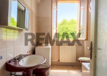 Bagno - Villa Via Dante Alighieri
 
9, Castelnovo di Sotto - photo 53
