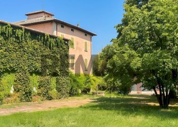 Giardino - Villa Via Dante Alighieri
 
9, Castelnovo di Sotto - photo 57