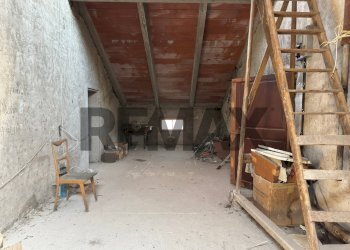 Stanza vuota - Villa Via Dante Alighieri
 
9, Castelnovo di Sotto - photo 73