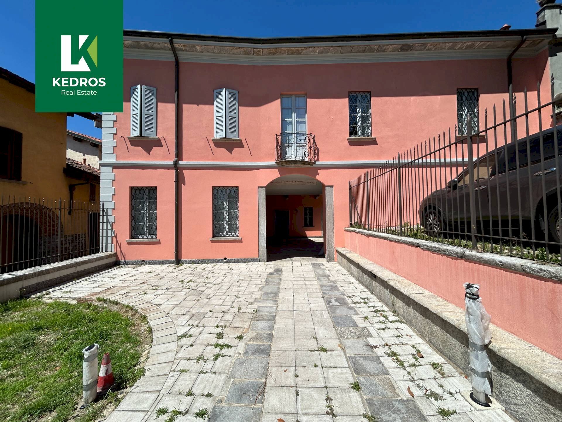 Foto 1 - Semi-detached house piazza Garibaldi
 
7, Besozzo - photo 1