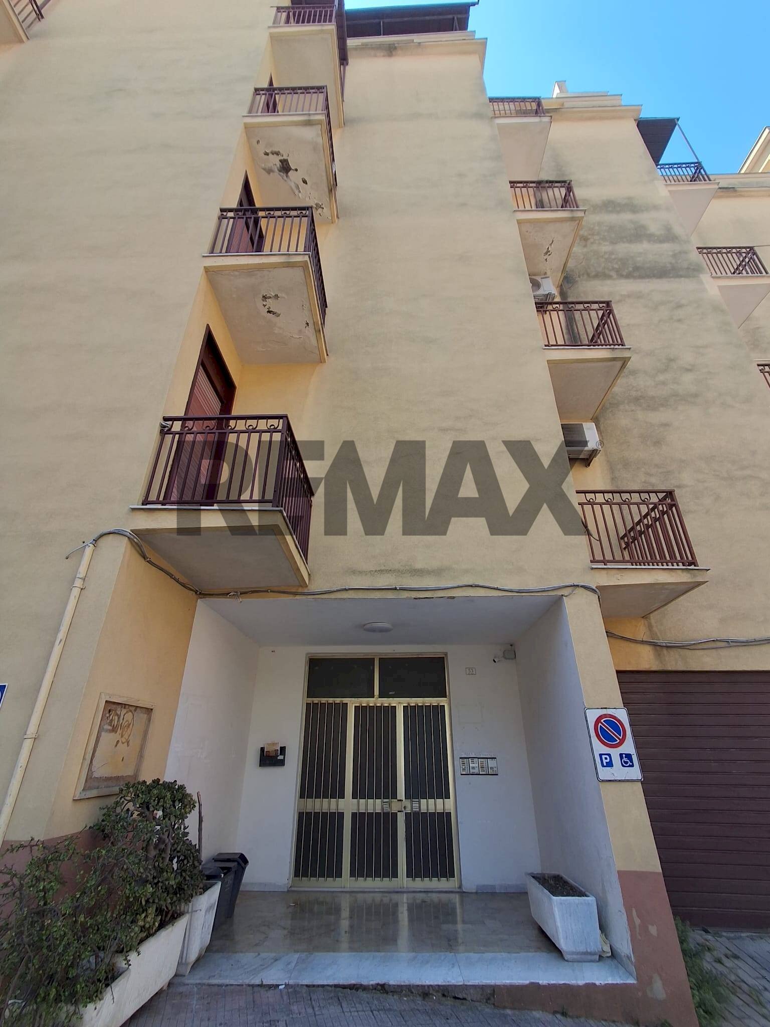 Edificio all\'aperto - Appartamento Via Italia
57, Favara - foto 3