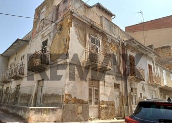 Edificio all\'aperto - Casa indipendente Via Carlo Pisacane
 
17, Favara - foto 1
