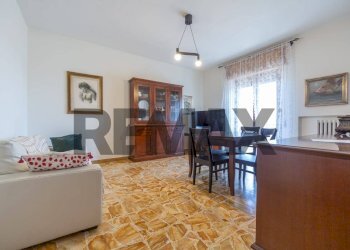 Sala da pranzo - Four-room apartment Via dei Carecini
5, Chieti - photo 6