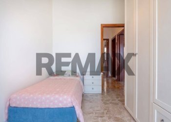 Camera / camera da letto - Four-room apartment Via dei Carecini
5, Chieti - photo 11