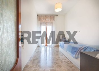 Camera / camera da letto - Four-room apartment Via dei Carecini
5, Chieti - photo 14
