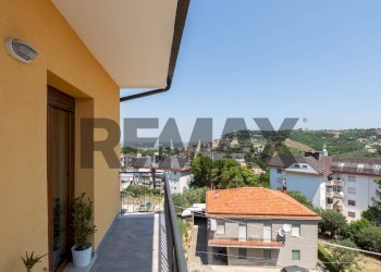 Balcone - Four-room apartment Via dei Carecini
5, Chieti - photo 26