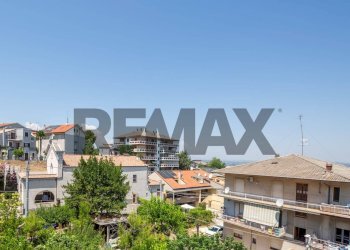 Edificio all\'aperto - Four-room apartment Via dei Carecini
5, Chieti - photo 28