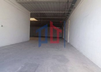 Foto 2 - Warehouse Via Alfio Flores, Civitavecchia - photo 2
